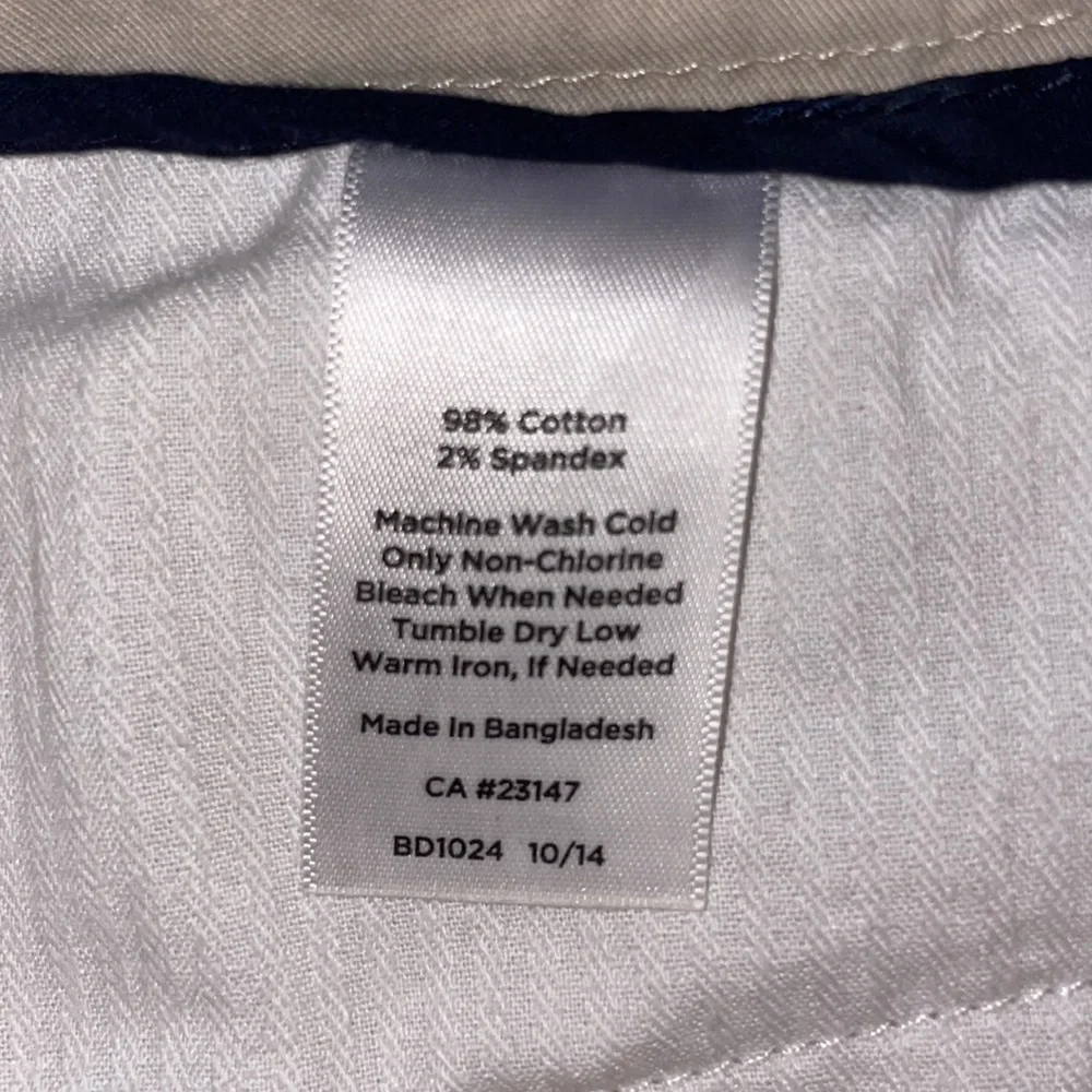 Women’s Talbots Khaki Shorts 6 - Picture 4 of 4